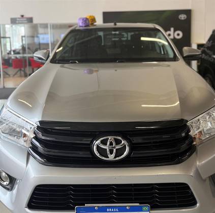 TOYOTA HILUX 2.8 STD 4X4 CD 16V DIESEL 4P MANUAL